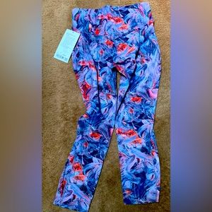 ⬇️New Lululemon size 8 Bace Pace crop 23”